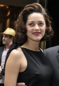 Marion_Cotillard_1_(July_2009)