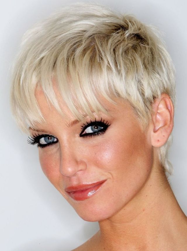 short layered hair 