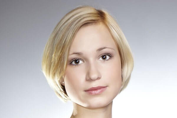 sleek bob for fine hair