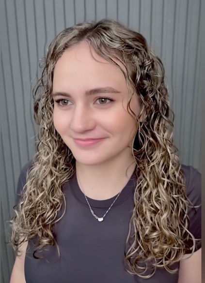 Cool-beige highlights, non-bleach — Hera Hair Beauty Singapore
